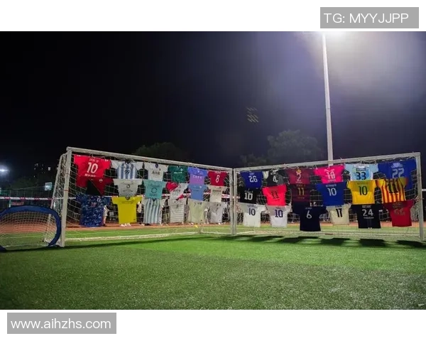 足球巨星经典瞬间高燃壁挂装饰点亮热血青春与永恒荣耀 足球巨星经典瞬间高燃壁挂装饰点亮热血青春与永恒荣耀