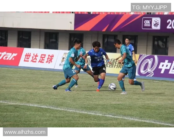 伊犁足球球星排名前十名分析及其在国内外赛场的表现对比 伊犁足球球星排名前十名分析及其在国内外赛场的表现对比